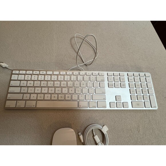 IMac Apple A1243 Aluminum Keyboard USB Wired Numeric Keypad Full Size Tested - Picture 4 of 4
